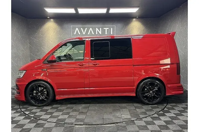 Used VW Transporter Highline 2019 Red Van