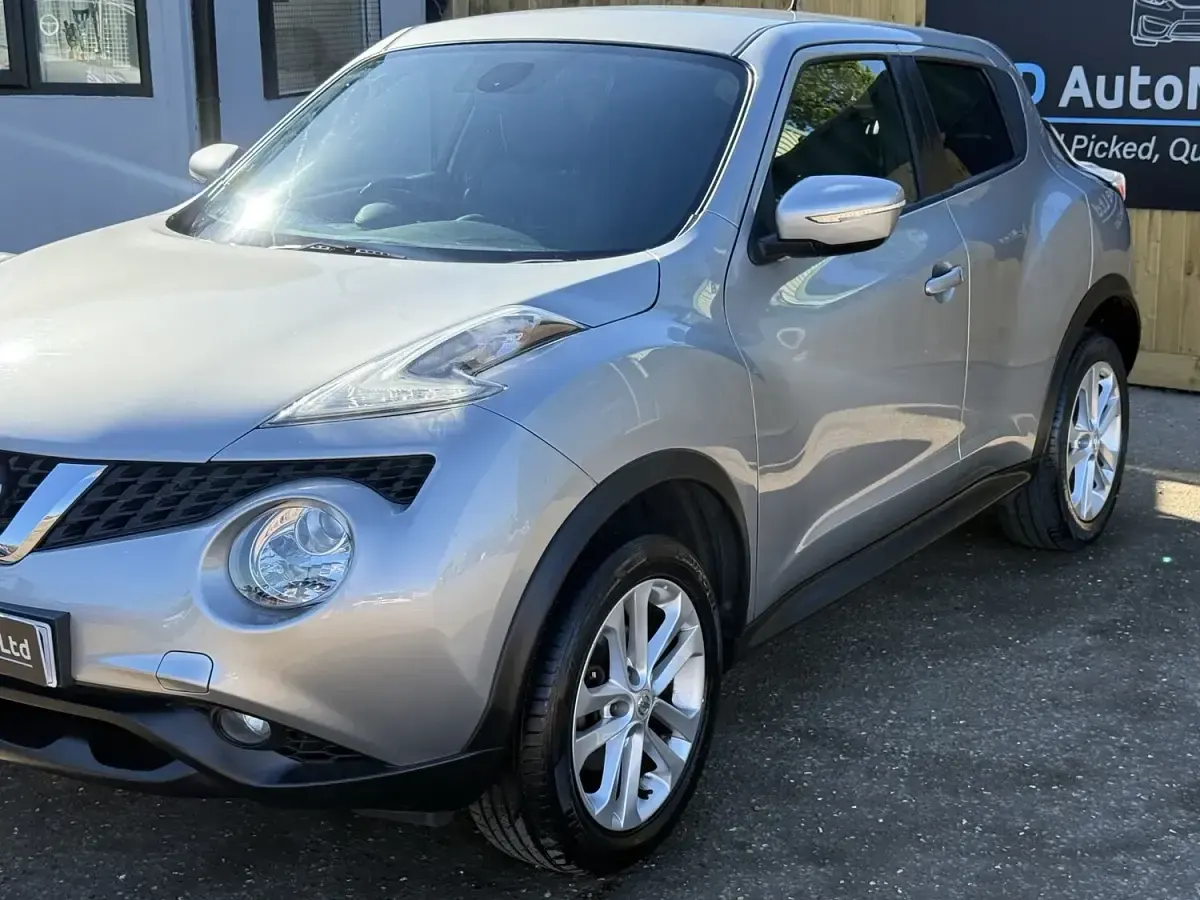 Used Nissan Juke N-Connecta 110 HP (80 kW) 2016 Silver SUV