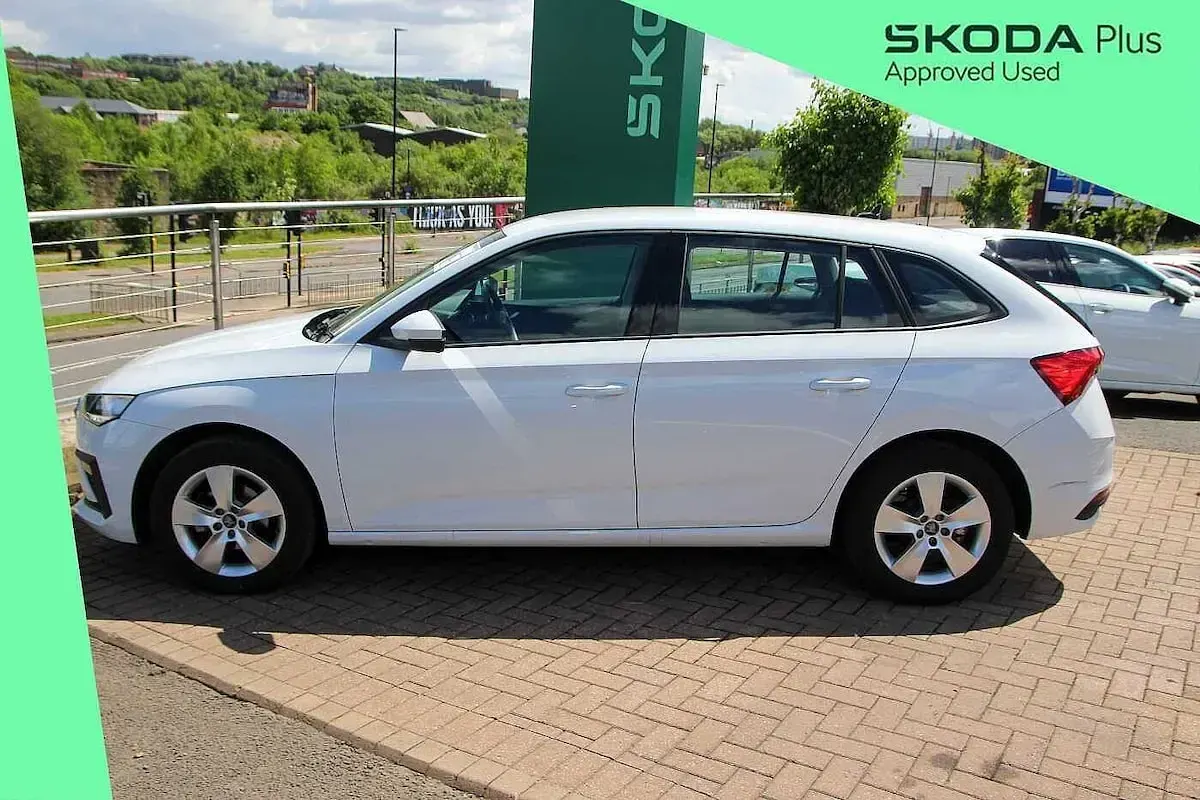 Used Skoda Scala SE 115 HP (84 kW) 2025 Moon white metallic Hatchback