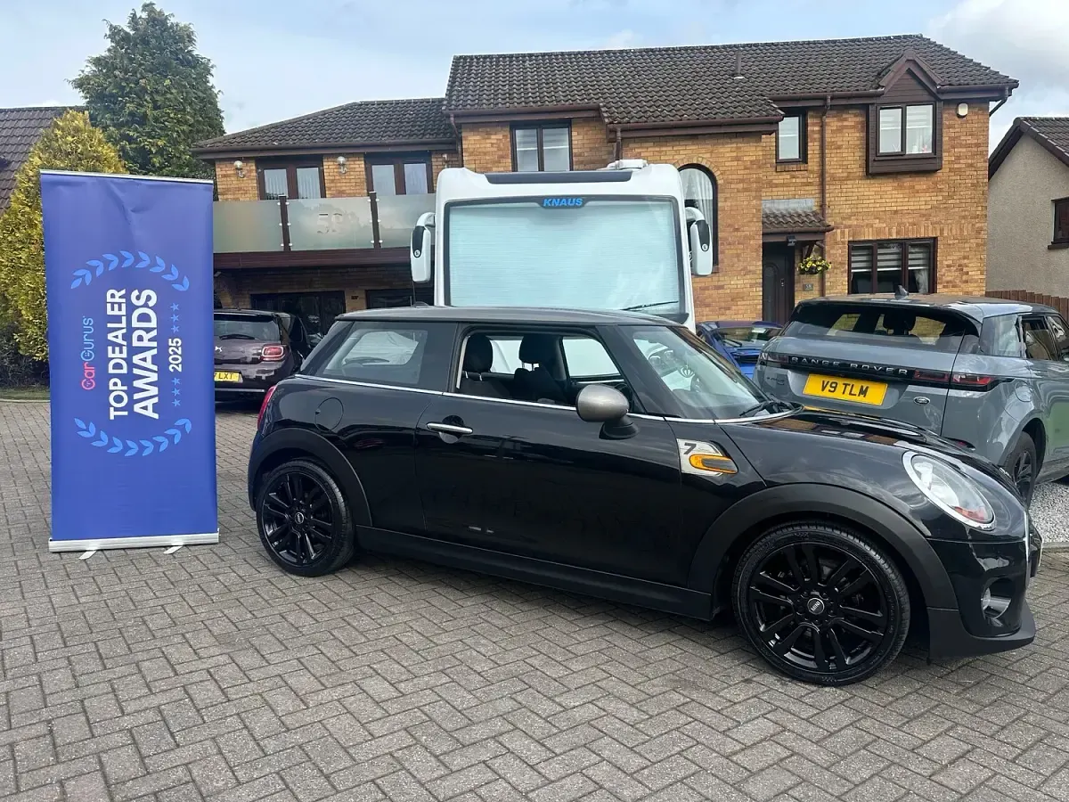 Used Mini Cooper Hatch 136 HP (100 kW) 2017 Black Hatchback