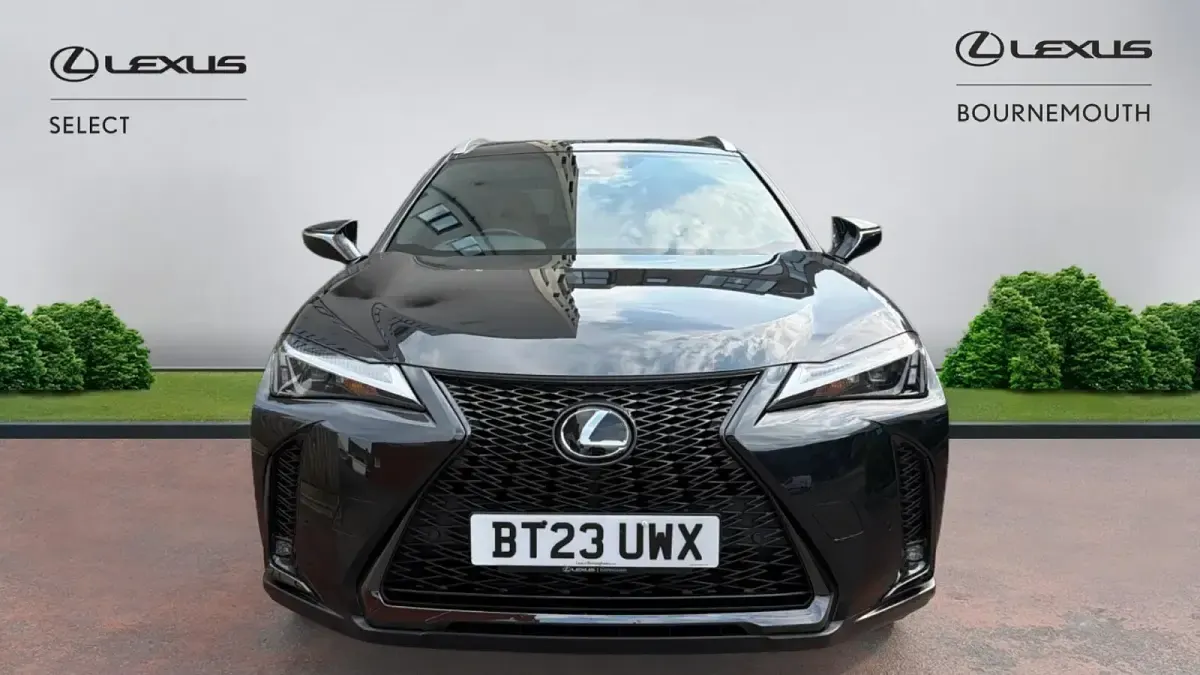Usado Lexus UX Sport Design Packet 184 CV (135 kW) 2023 Negro SUV