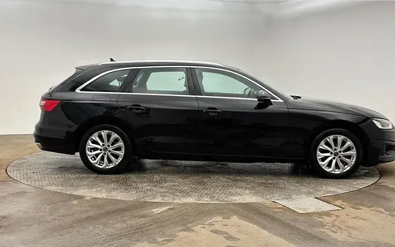 Usado Audi A4 Design 150 CV (110 kW) 2023 Familiar