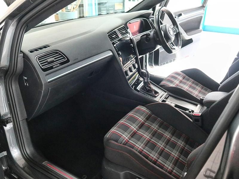 Used VW Golf VII GTI 230 HP (169 kW) 2017 Indium grey Hatchback