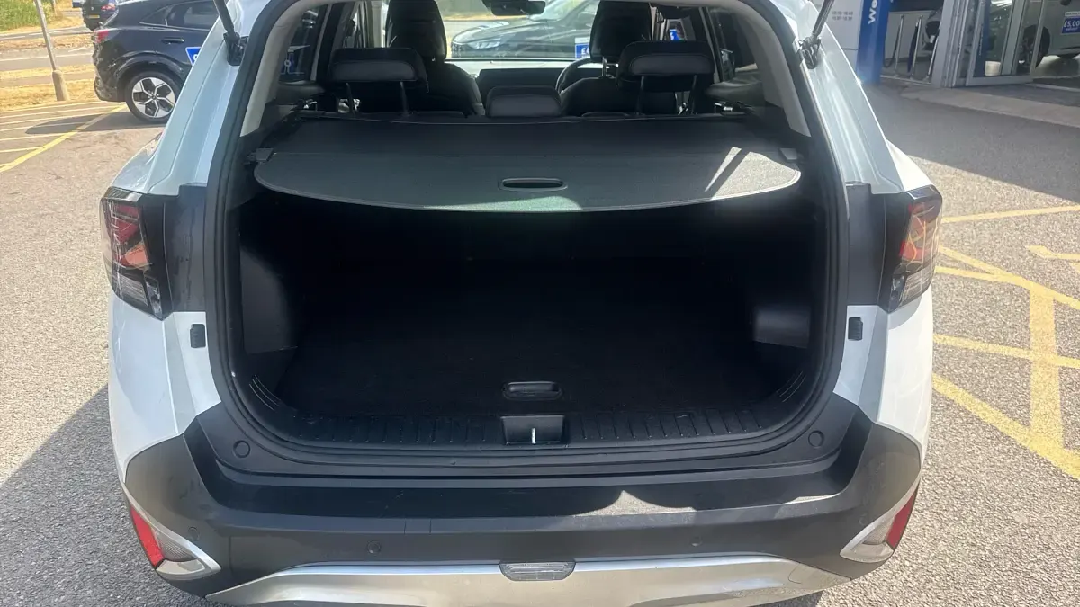 Used Kia Sportage 150 HP (110 kW) 2023 White SUV