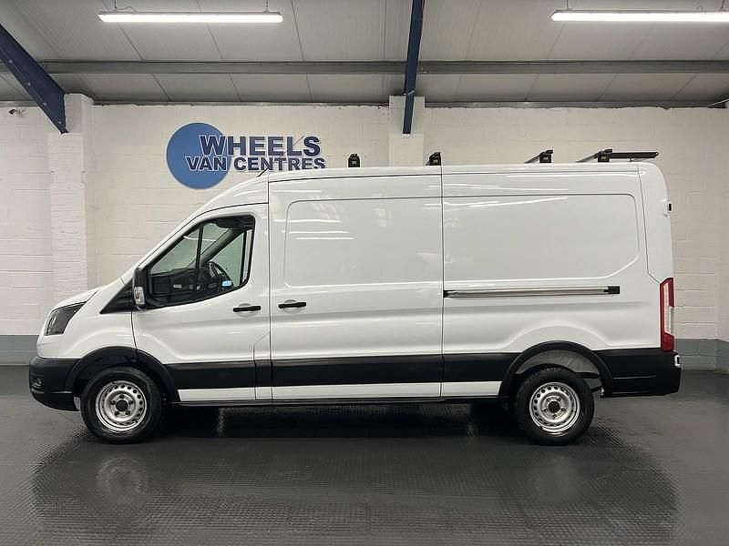 Usado Ford Transit S 130 HP (95 kW) 2023 Branco Van