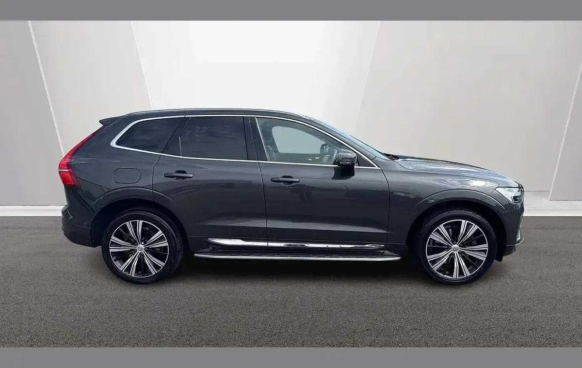 Used Volvo XC60 Inscription 334 HP (245 kW) 2021 Grey SUV