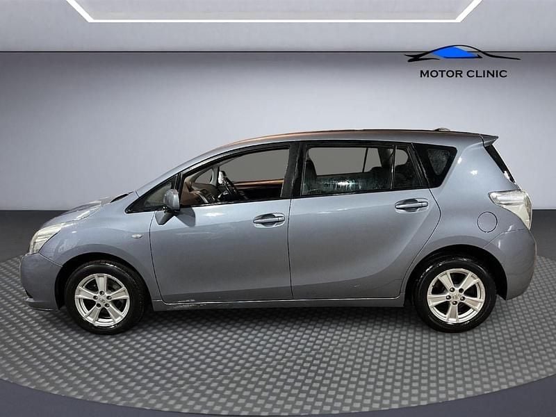 Used Toyota Verso 147 HP (108 kW) 2009 Blue MPV