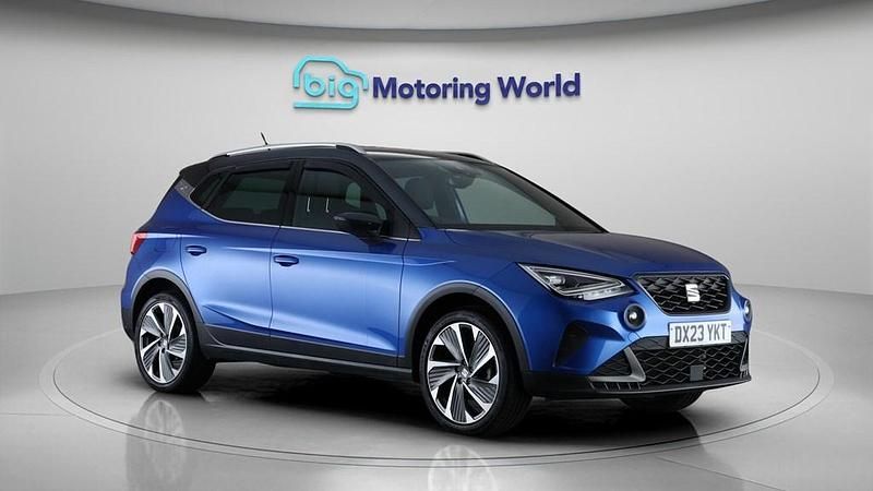 Used Seat Arona FR 110 HP (80 kW) 2023 Blue SUV