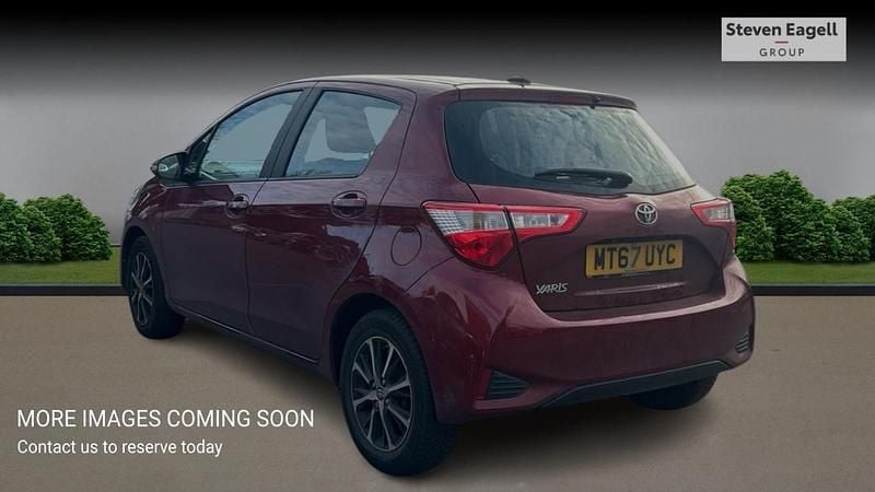 Used Toyota Yaris 2017 Red Hatchback