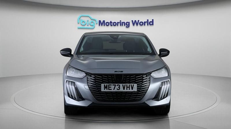 Used Peugeot 208 Allure 101 HP (74 kW) 2024 Grey Hatchback