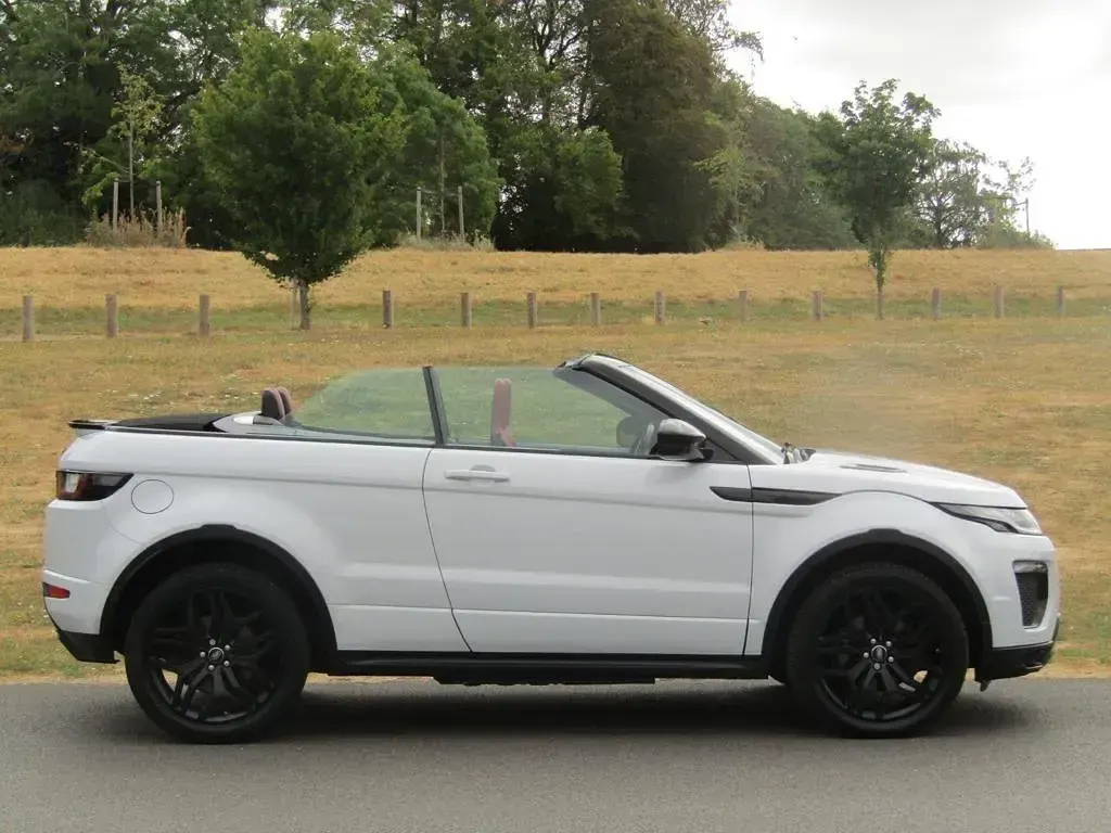 Used Land Rover Range Rover evoque HSE Dynamic 2018 White Cabriolet