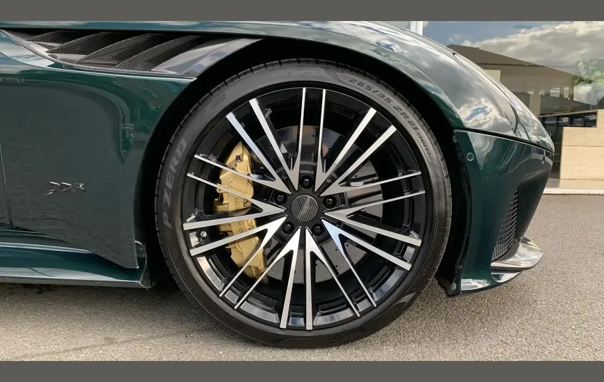 Used Aston Martin DBS 715 HP (525 kW) 2020 Green Cabriolet