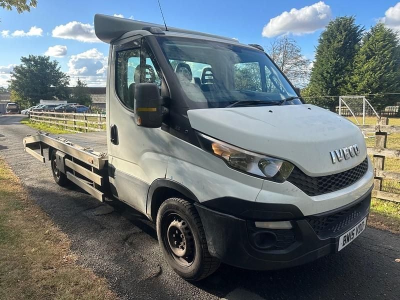 White Used 2015 Iveco Daily Pickup | £7,950 (Expensive) - Image 1/4