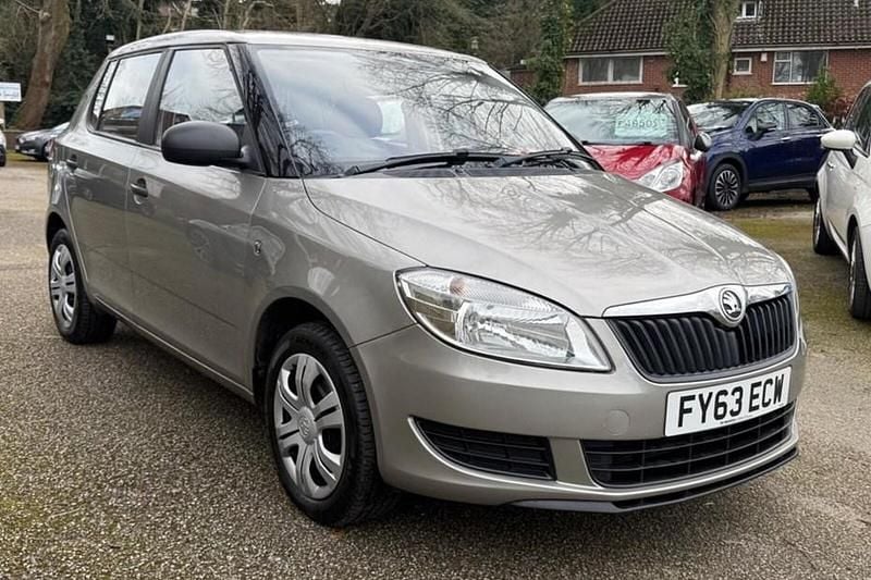 Used Skoda Fabia 60 HP (44 kW) 2013 Beige Hatchback