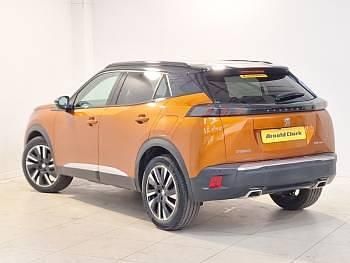 Used Peugeot 2008 GT-line 129 HP (94 kW) 2020 Orange SUV