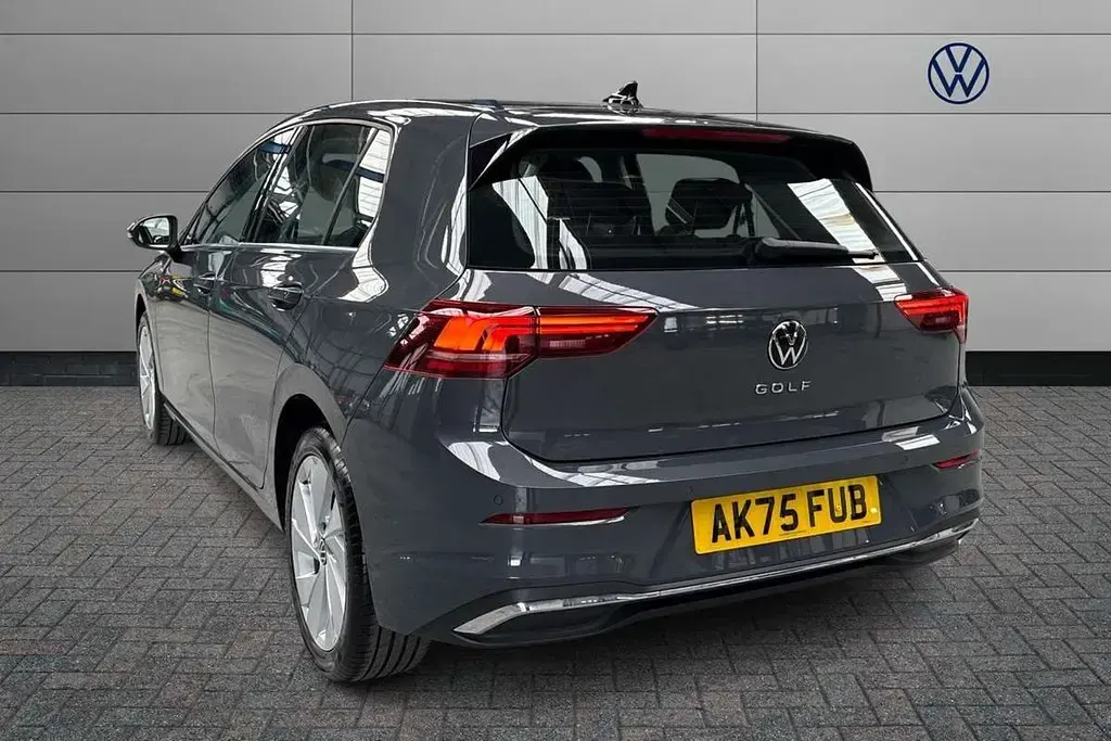 Used VW Golf VIII Style 150 HP (110 kW) 2025 Grey Hatchback