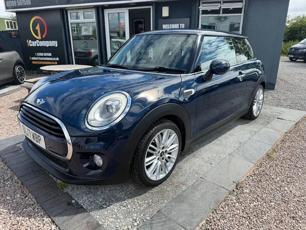 Used Mini Cooper D Hatch 2017 Blue Hatchback