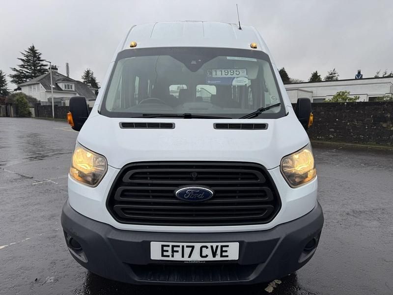 Used Ford Transit Trend 2017 White Sedan