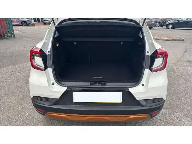 Używany Renault Captur Iconic 100 KM (73 kW) 2020 Other SUV