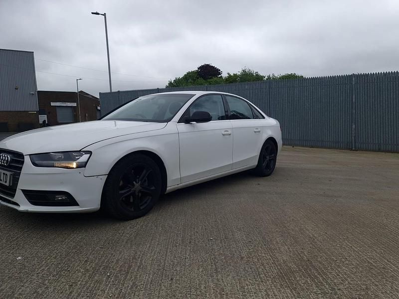 Used Audi A4 2013 White Sedan