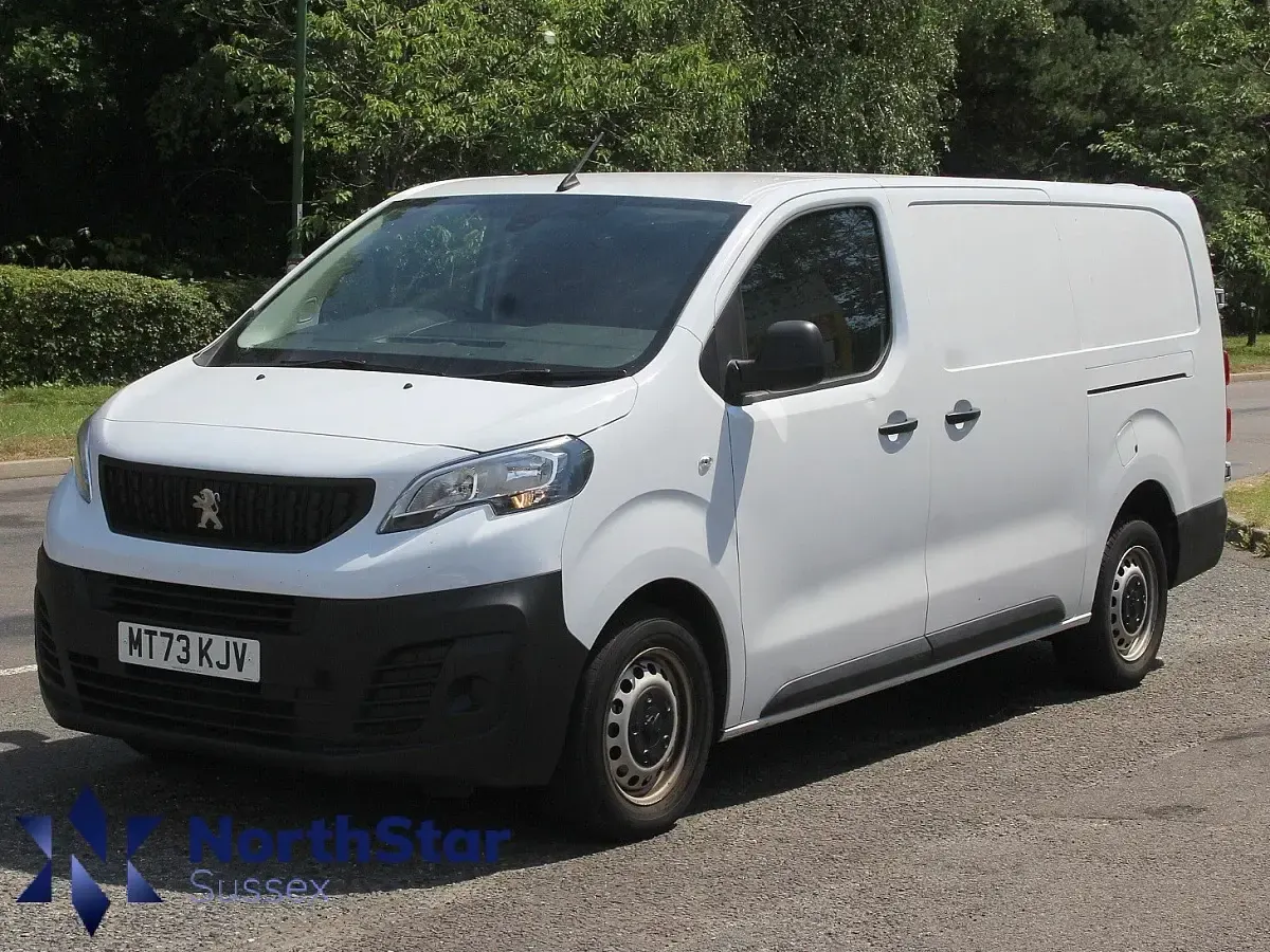 Used Peugeot Expert Premium 144 HP (105 kW) 2023 Van