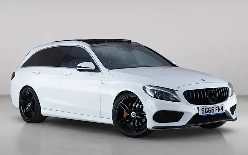 Used Mercedes C220 AMG Line Premium 170 HP (125 kW) 2016 Estate