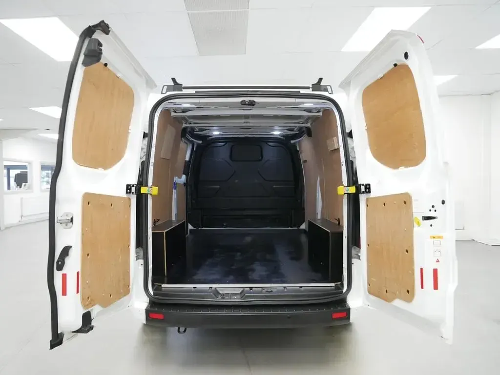 Used Ford Transit Custom Trend 105 HP (77 kW) 2019 White Van