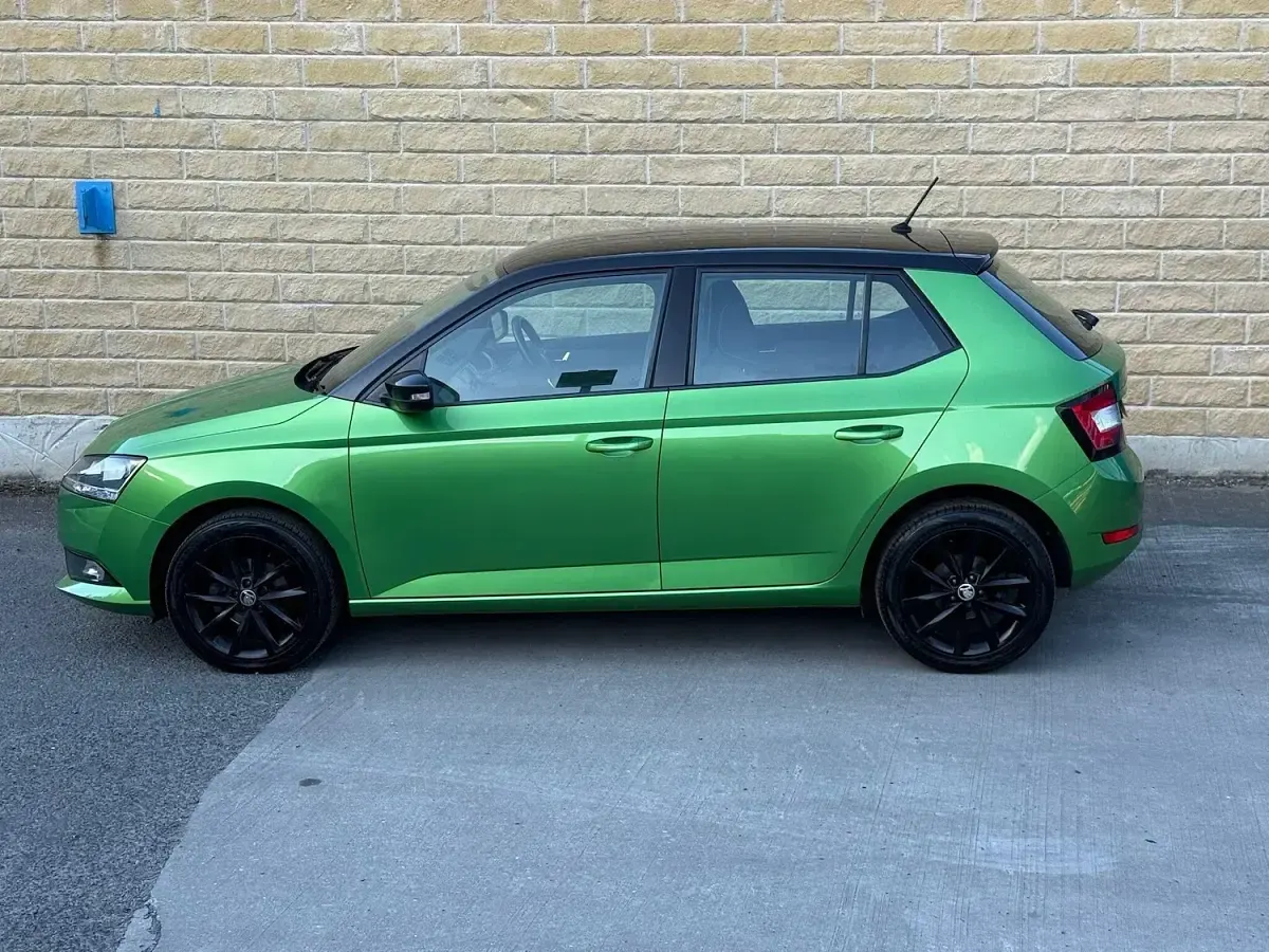 Used Skoda Fabia Colour Edition 95 HP (69 kW) 2018 Green Hatchback