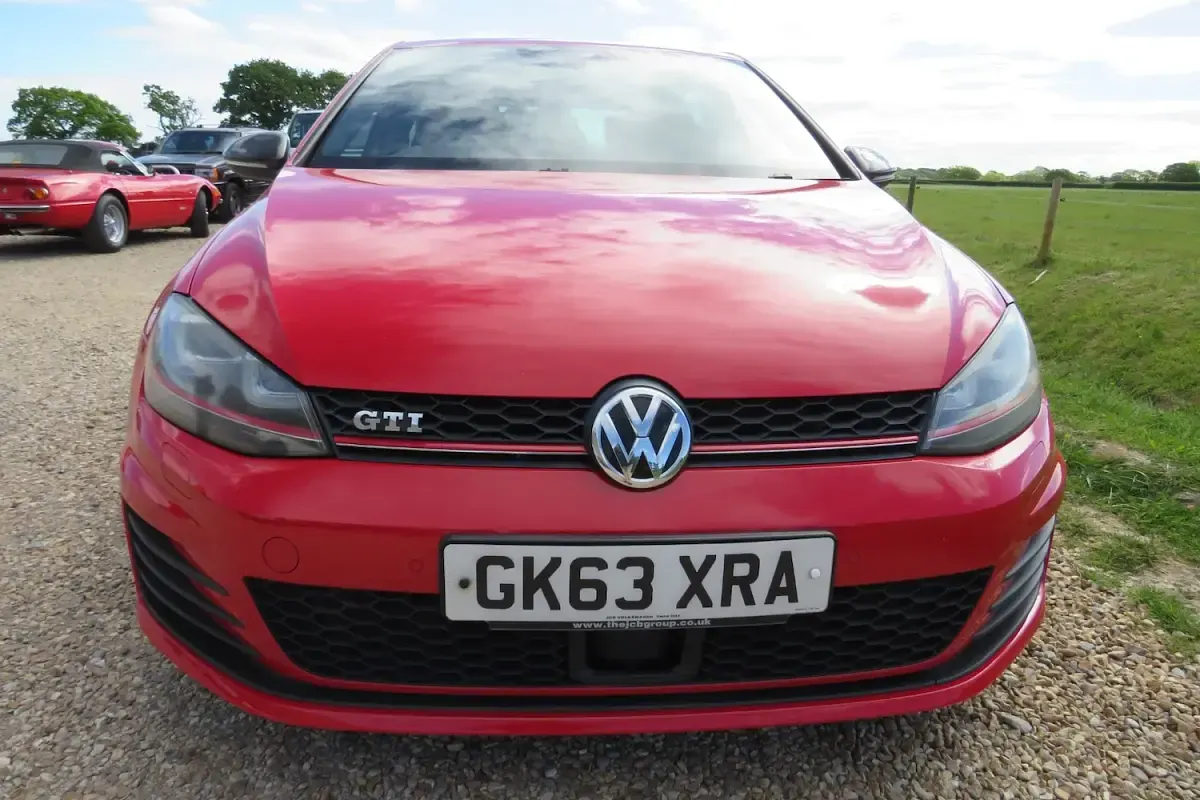 Used VW Golf VII GTI 230 HP (169 kW) 2013 Red Hatchback