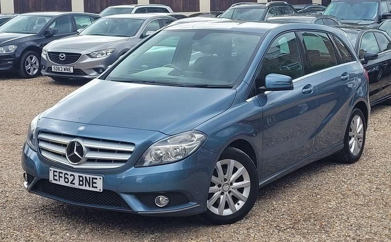 Used Mercedes B180 SE 122 HP (89 kW) 2012 Blue MPV