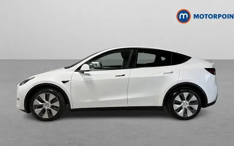 Usado Tesla Model Y Long Range AWD 286 kW (389 HP) 2025 SUV