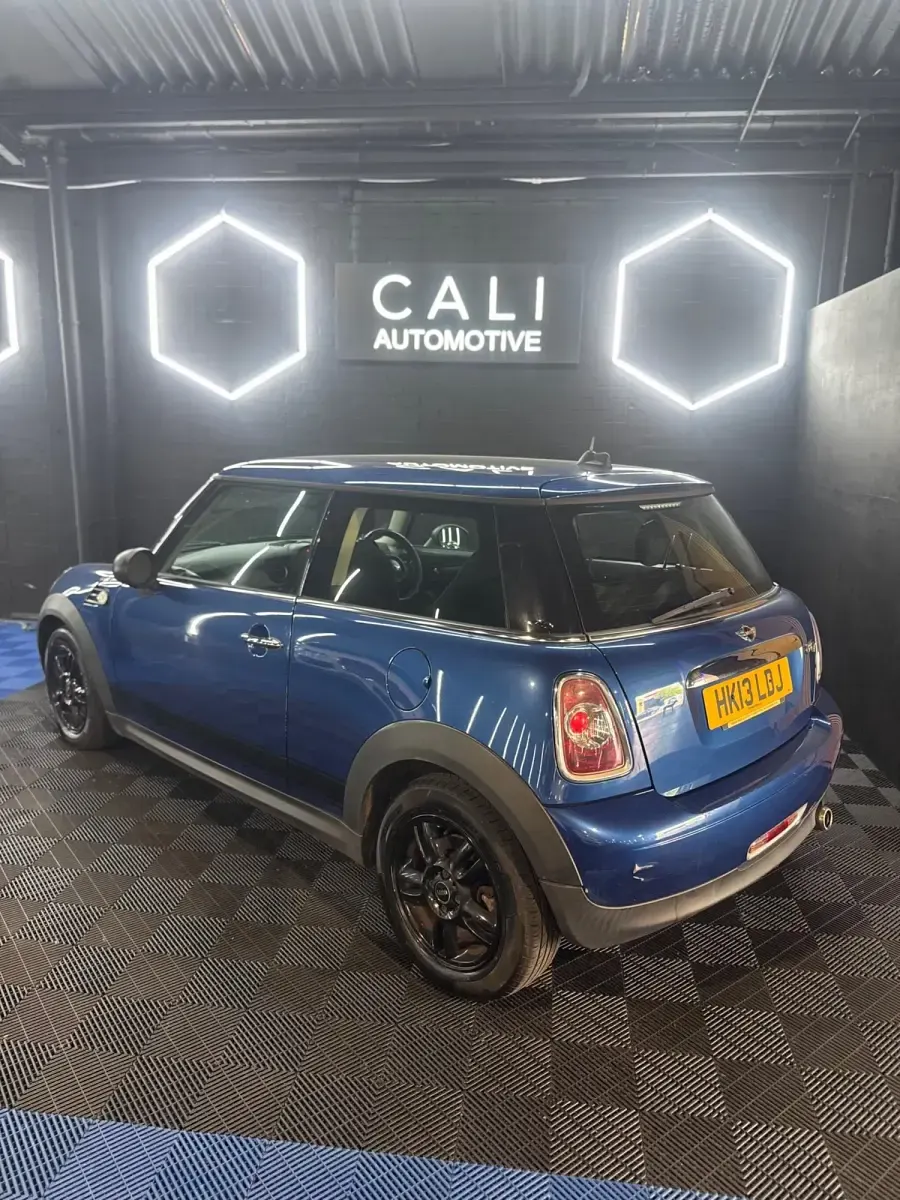 Używany Mini One D Hatch 90 KM (66 kW) 2013 Niebieski Hatchback