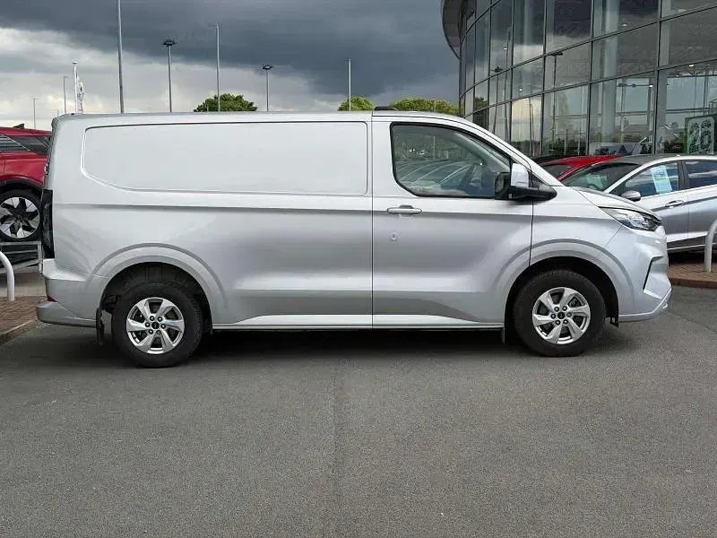 Used Ford Transit Custom Limited 136 HP (100 kW) 2024 Silver Van