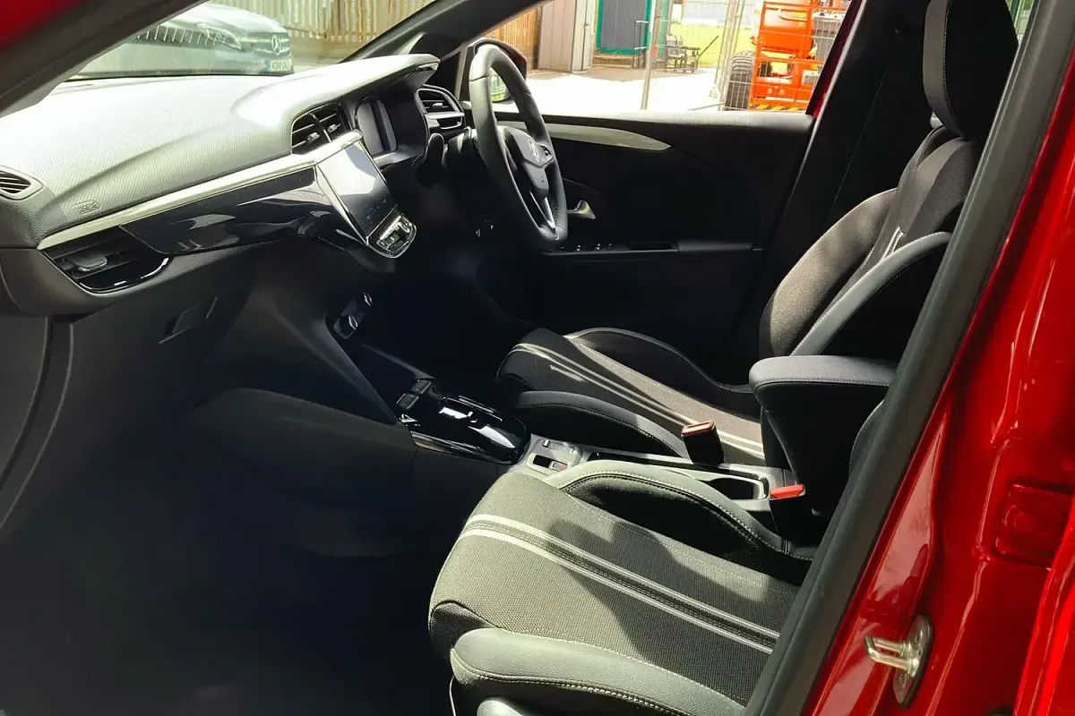 Used Vauxhall Corsa S 100 HP (73 kW) 2025 Red Hatchback
