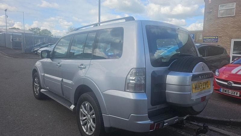 Used Mitsubishi Shogun 197 HP (144 kW) 2013 Silver SUV