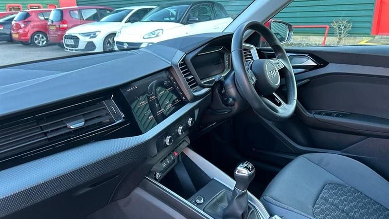 Used Audi A1 Sport 110 HP (80 kW) 2023 Red SUV