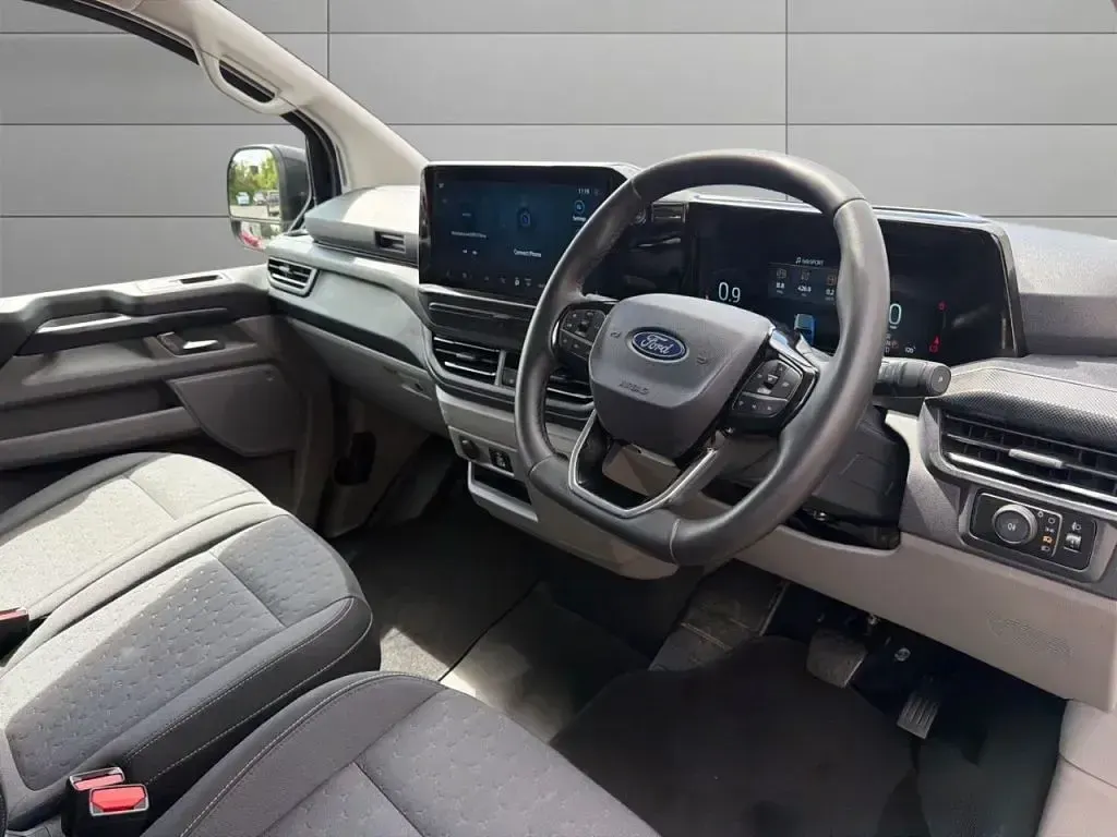 Used Ford Transit Custom Limited 136 HP (100 kW) 2025 Black Van