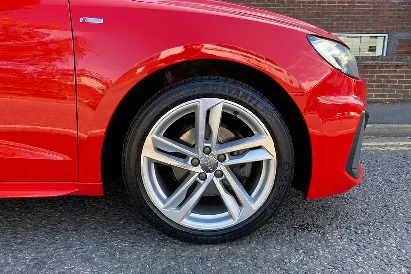 Used Audi A1 Sportback S-Line 114 HP (83 kW) 2019 Red Hatchback
