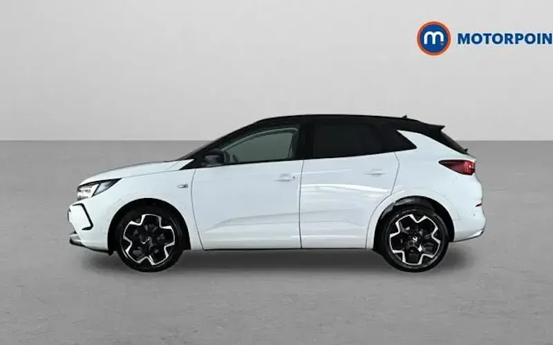 Used Vauxhall Grandland X Ultimate 131 HP (96 kW) 2023 White SUV