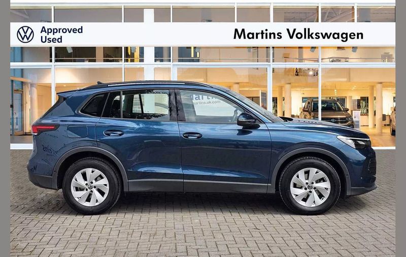 Używany VW Tiguan 129 KM (94 kW) 2025 Niebieski SUV