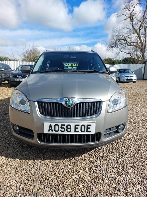 Used Skoda Fabia 86 HP (63 kW) 2008 Beige Estate