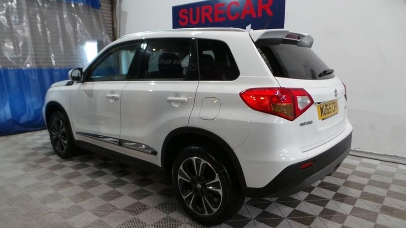 Used Suzuki Vitara SZ5 120 HP (88 kW) 2015 White SUV