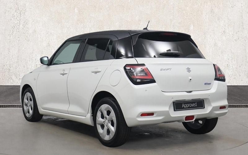 New Suzuki Swift 82 HP (60 kW) 2025 White Hatchback