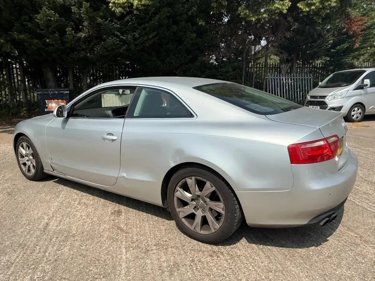 Used Audi A5 180 HP (132 kW) 2009 Silver Coupe