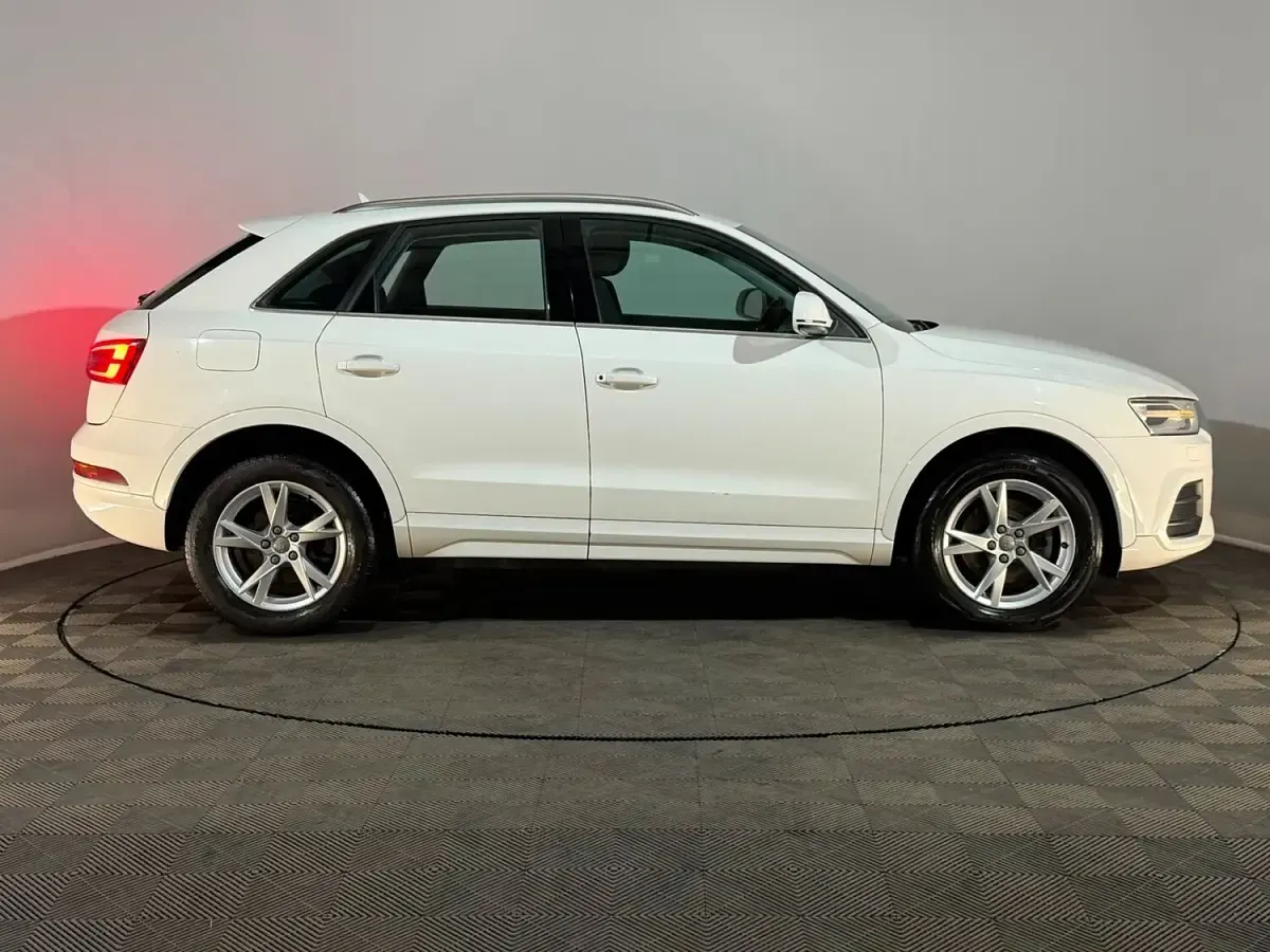 Used Audi Q3 Design 150 HP (110 kW) 2015 White SUV
