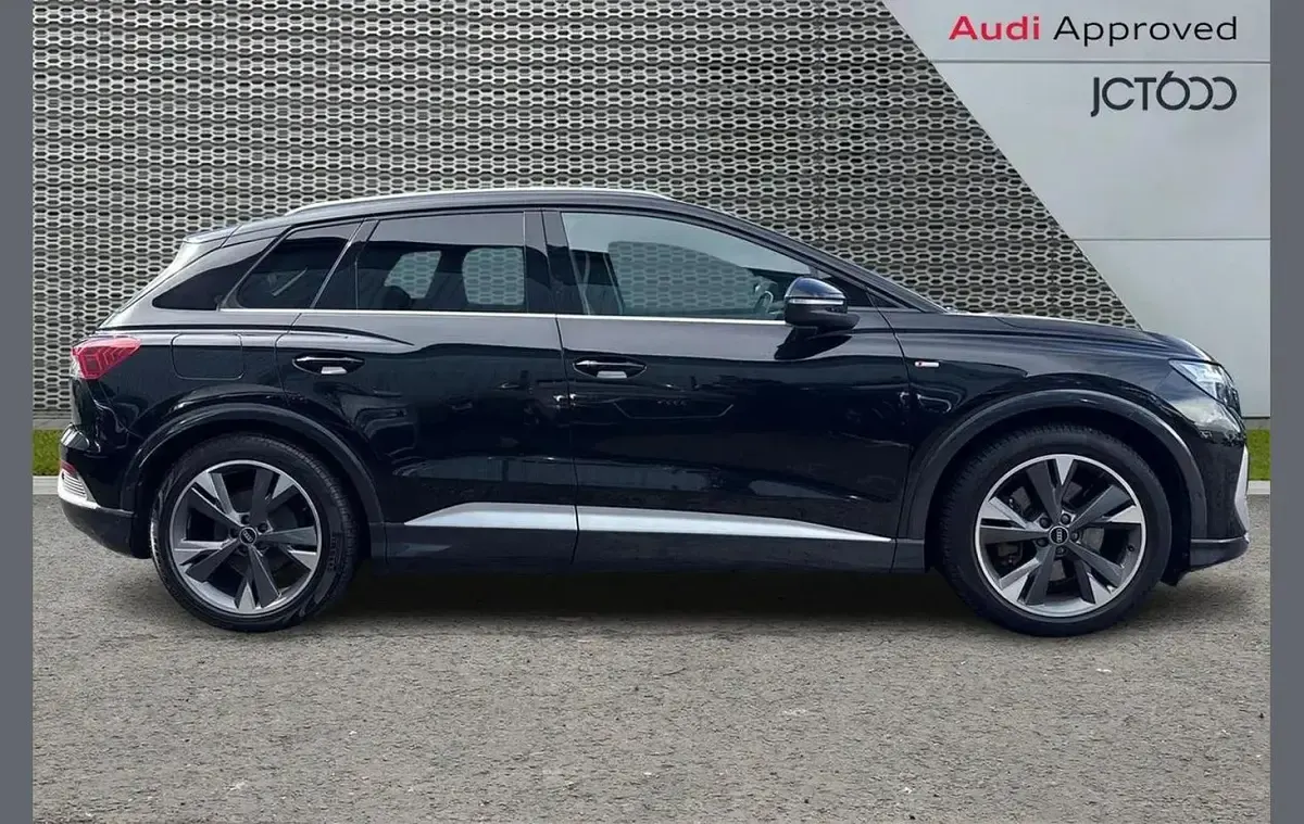 Used Audi Q4 e-tron S-Line 150 kW (204 HP) 2023 Black SUV