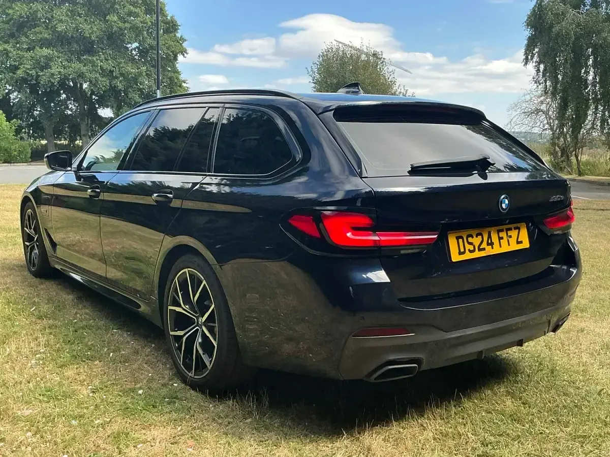 Used BMW 530e M Sport 288 HP (211 kW) 2024 Black Estate