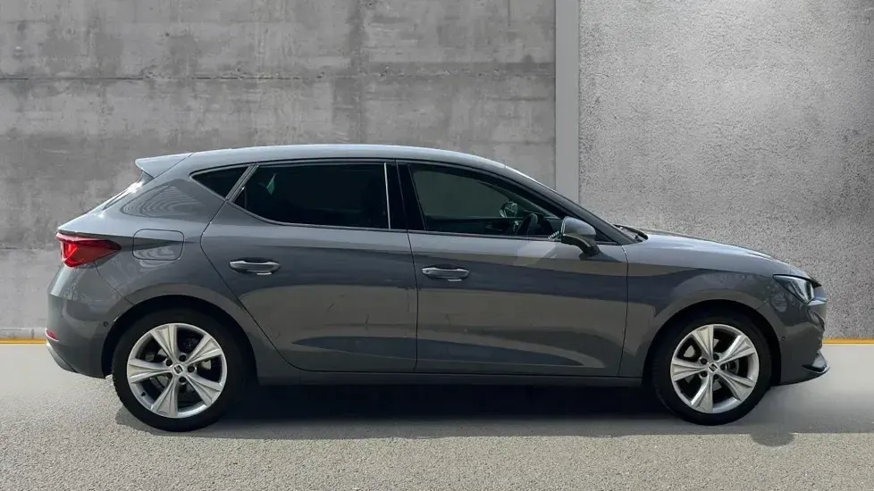 Used Seat Leon FR 130 HP (95 kW) 2025 Grey Hatchback