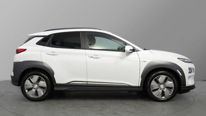 Used Hyundai Kona Premium SE 150 kW (204 HP) 2020 Chalk white SUV