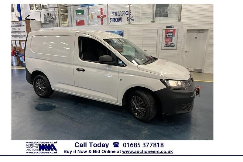 White Used 2022 VW Caddy MPV | £9,610 (Fair price) - Image 1/4